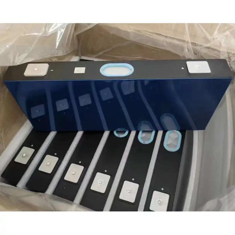 CALB L300F177 3.2V 177AH LifePO4 Batteriezellen